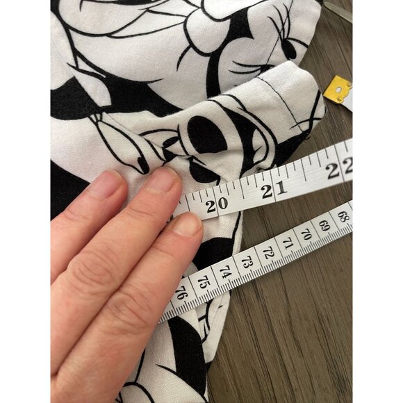 EUC Disney Women's Scrub Top Mickey & Minnie Mouse Print Black & White with Red - Picture 4 of 4